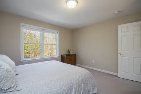 29 Bear Run Drive Litchfield NH 03052