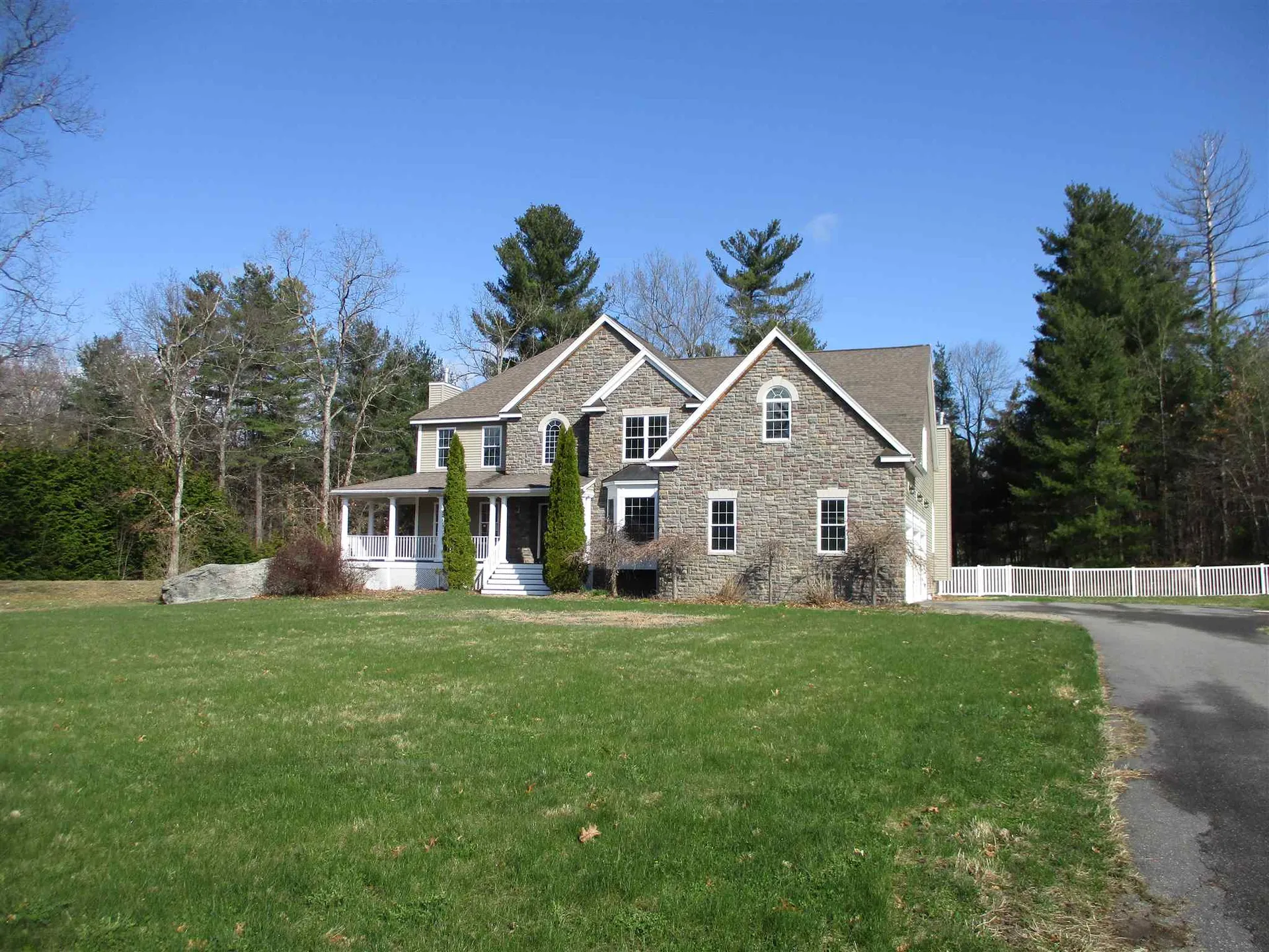 22 Moose Hollow Road Litchfield NH 03052