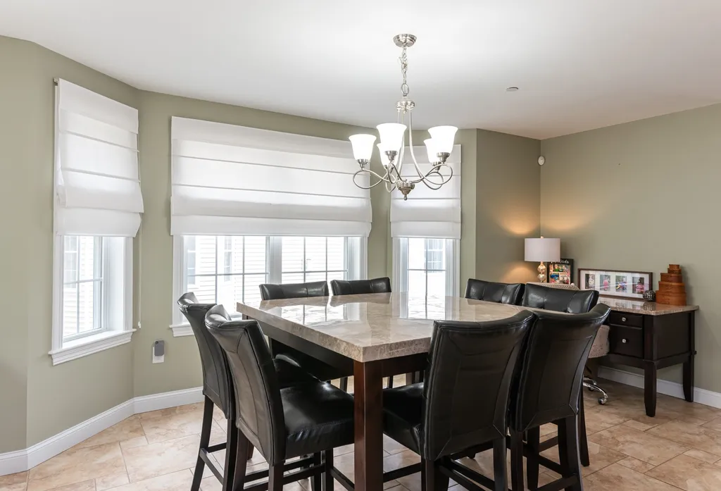 23b Clearview Circle Hudson NH 03051-4036