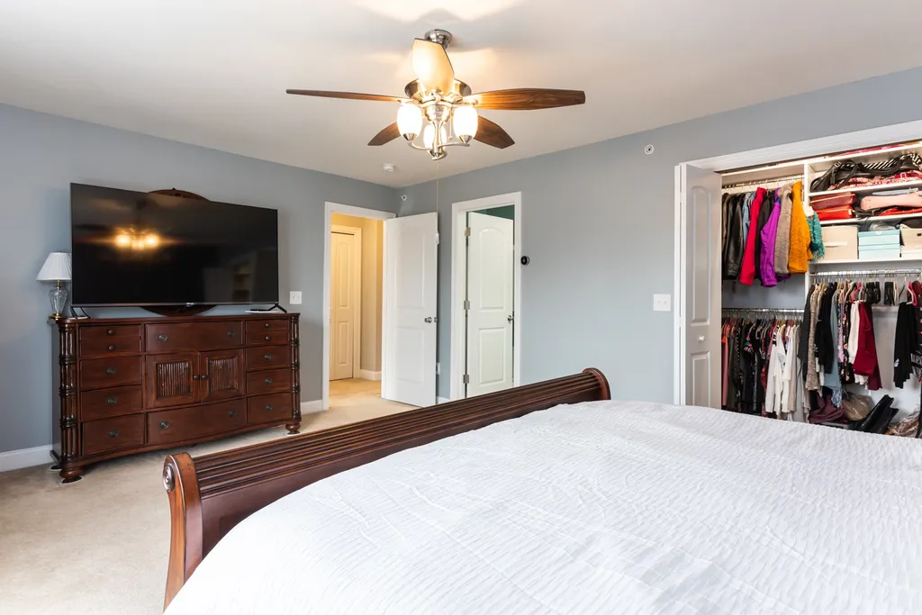23b Clearview Circle Hudson NH 03051-4036