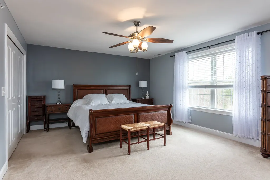 23b Clearview Circle Hudson NH 03051-4036