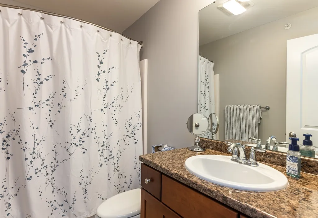 23b Clearview Circle Hudson NH 03051-4036