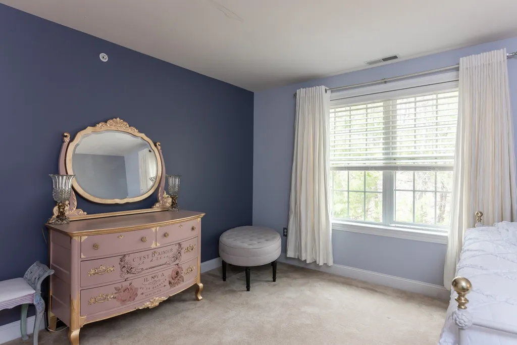 23b Clearview Circle Hudson NH 03051-4036