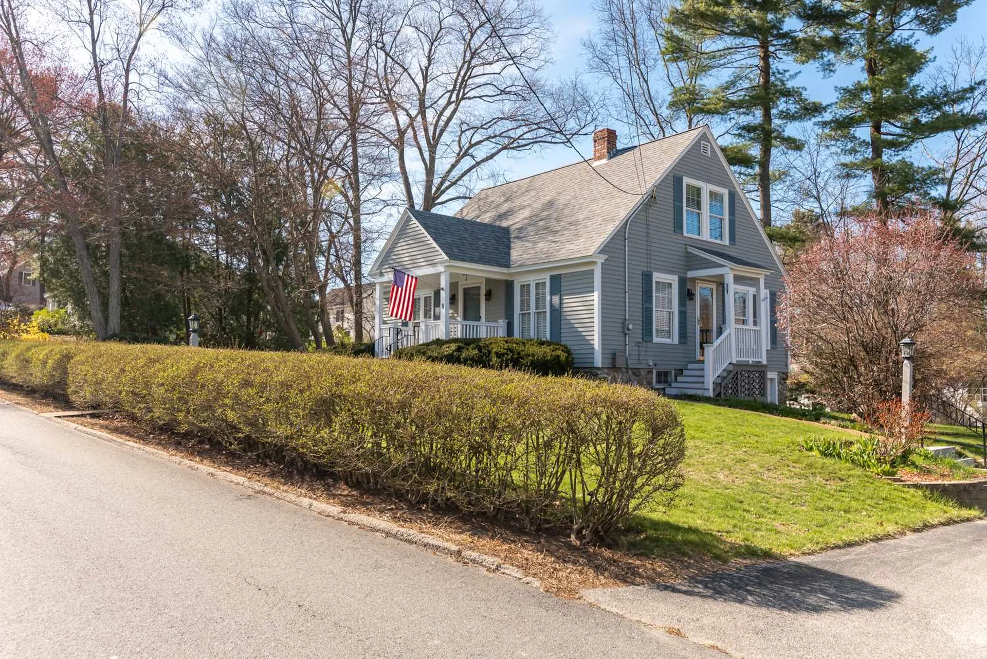 8 Taylor Street Salem NH 03079
