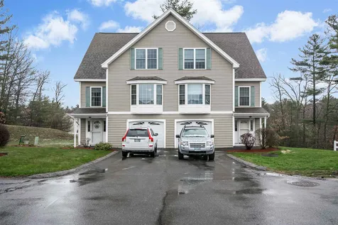 12a Farnum Court Hudson NH 03051