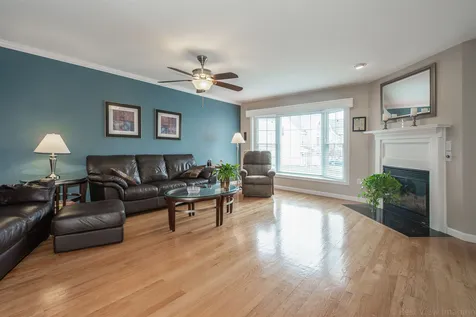 12a Farnum Court Hudson NH 03051