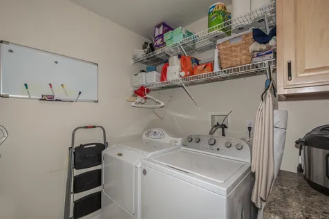 12a Farnum Court Hudson NH 03051