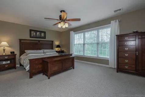 12a Farnum Court Hudson NH 03051
