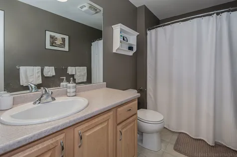 12a Farnum Court Hudson NH 03051