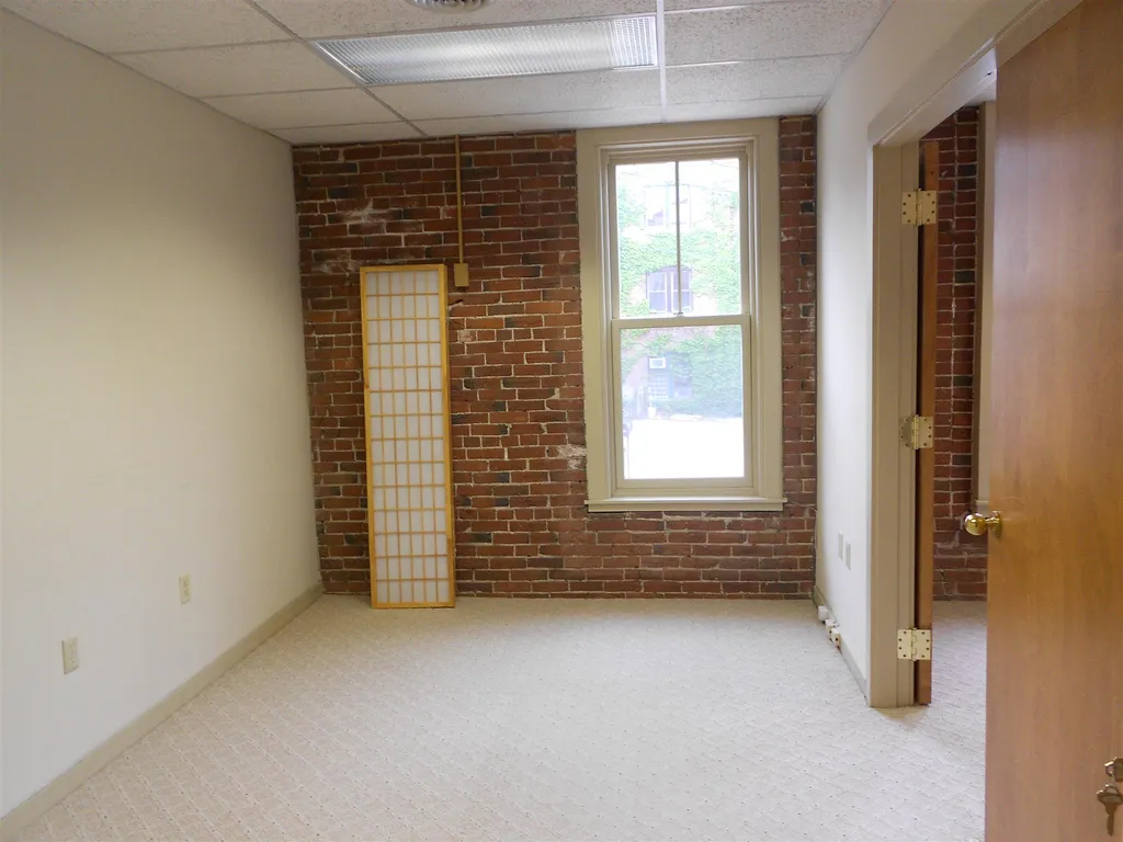 6c Hills Avenue Concord NH 03301