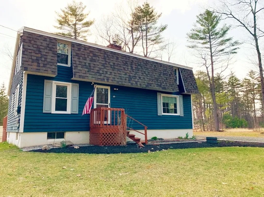 69 Lake Avenue Franklin NH 03235-2426