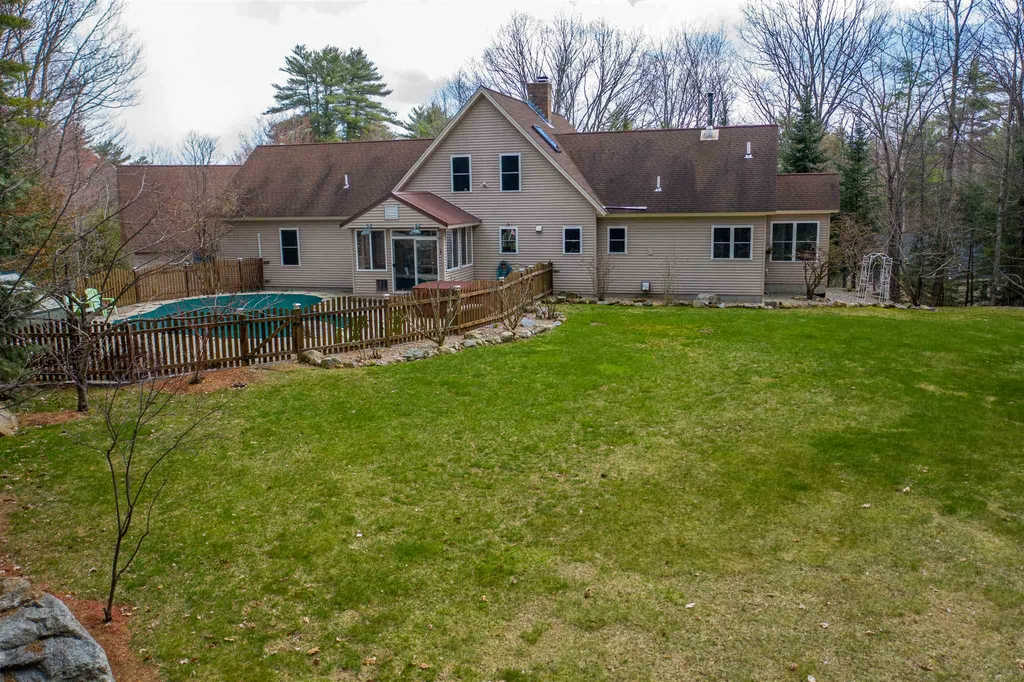 36 Stonedam Circle Meredith NH 03253