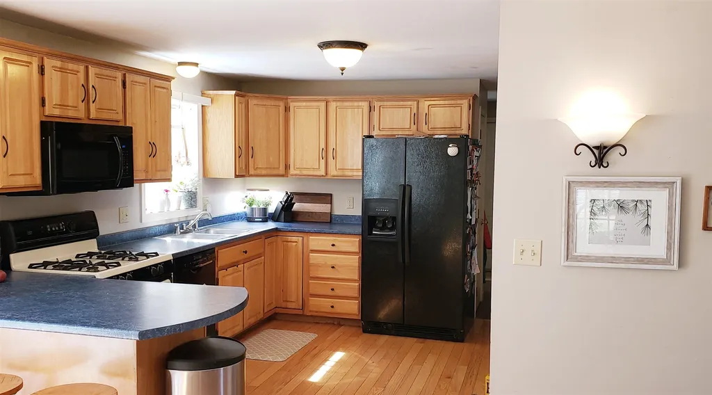 7 Whittier Road Merrimack NH 03054
