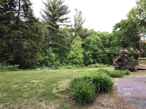 38 Searles Road Windham NH 03087