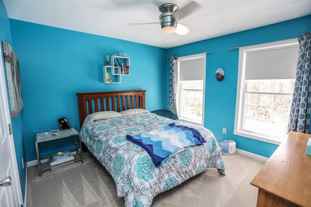 27 Sherman Drive Raymond NH 03077