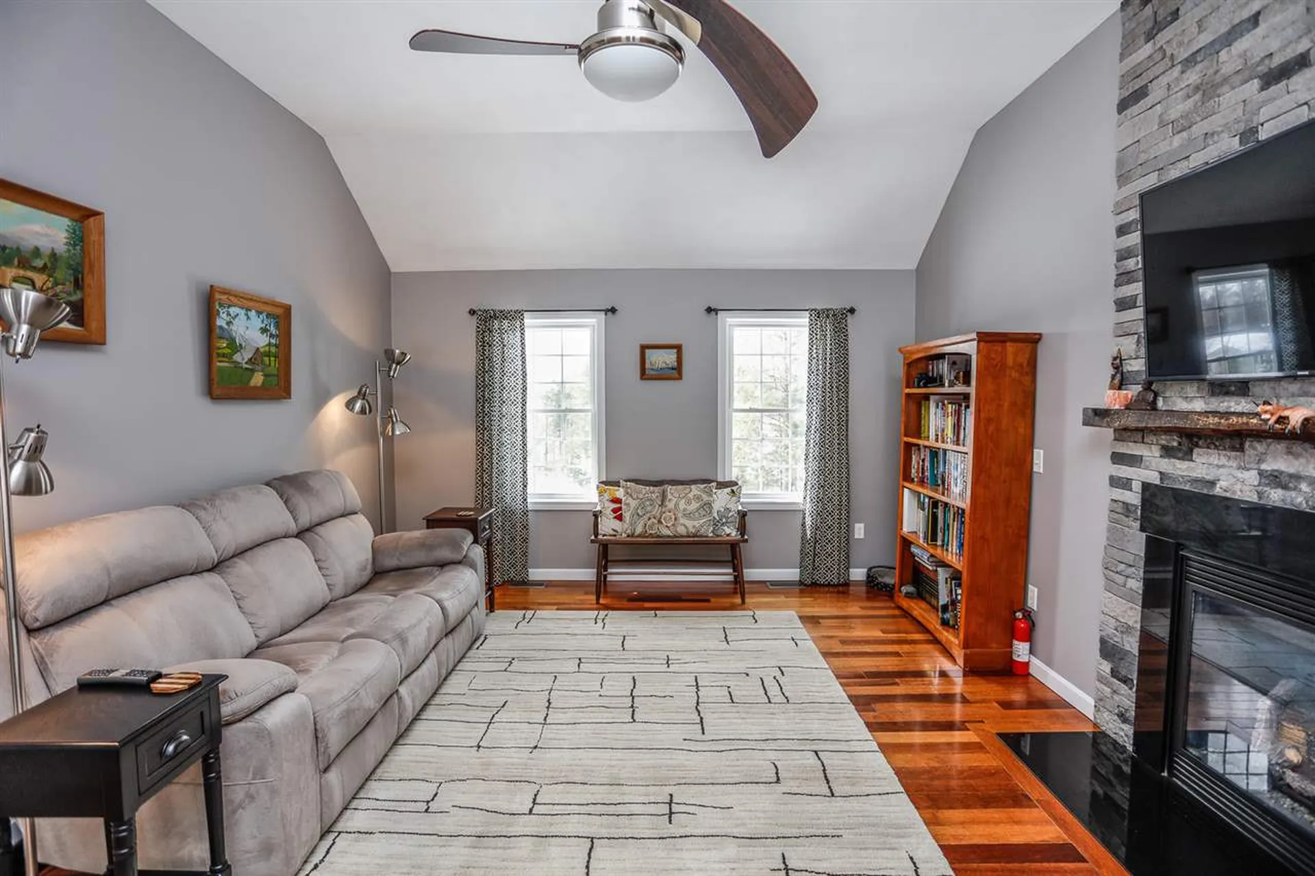 27 Sherman Drive Raymond NH 03077