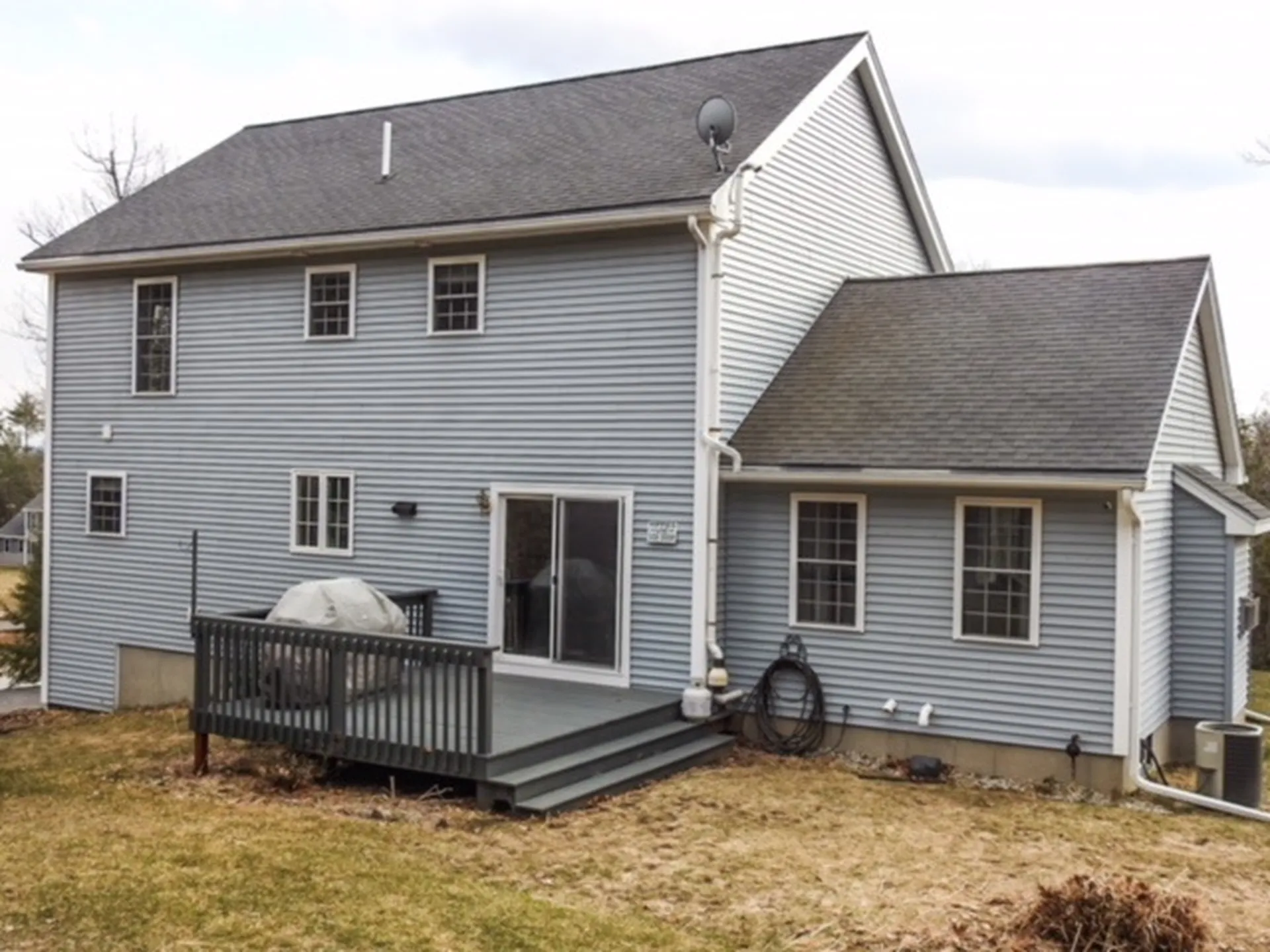 27 Sherman Drive Raymond NH 03077