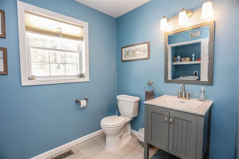 27 Sherman Drive Raymond NH 03077