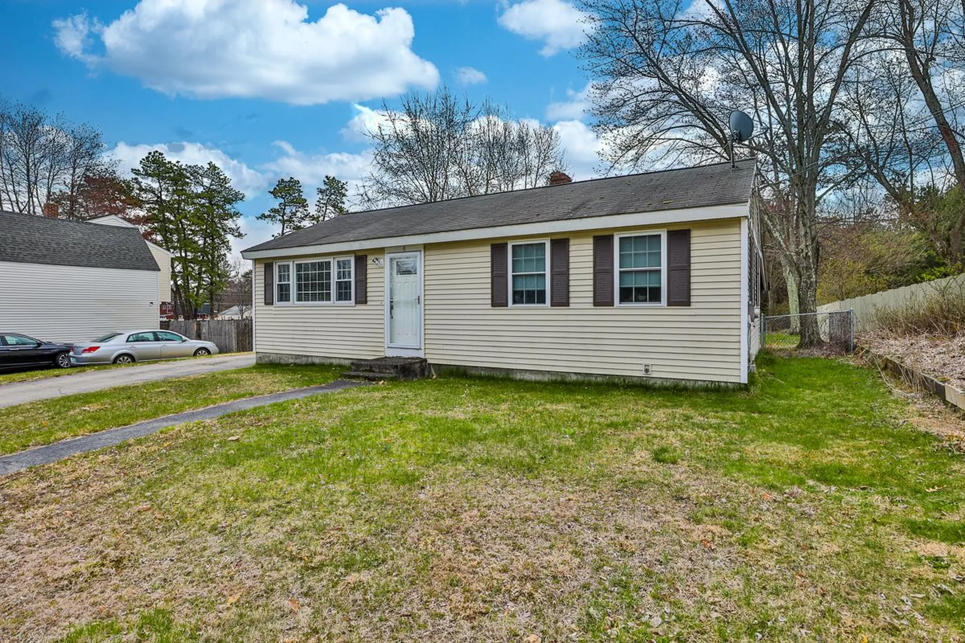 4 Wilson Street Nashua NH 03060-4312