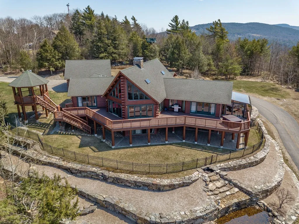 232 Sagamore Road Gilford NH 03249