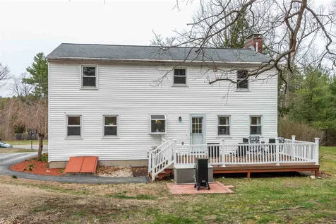 6 Alan Circle Londonderry NH 03053