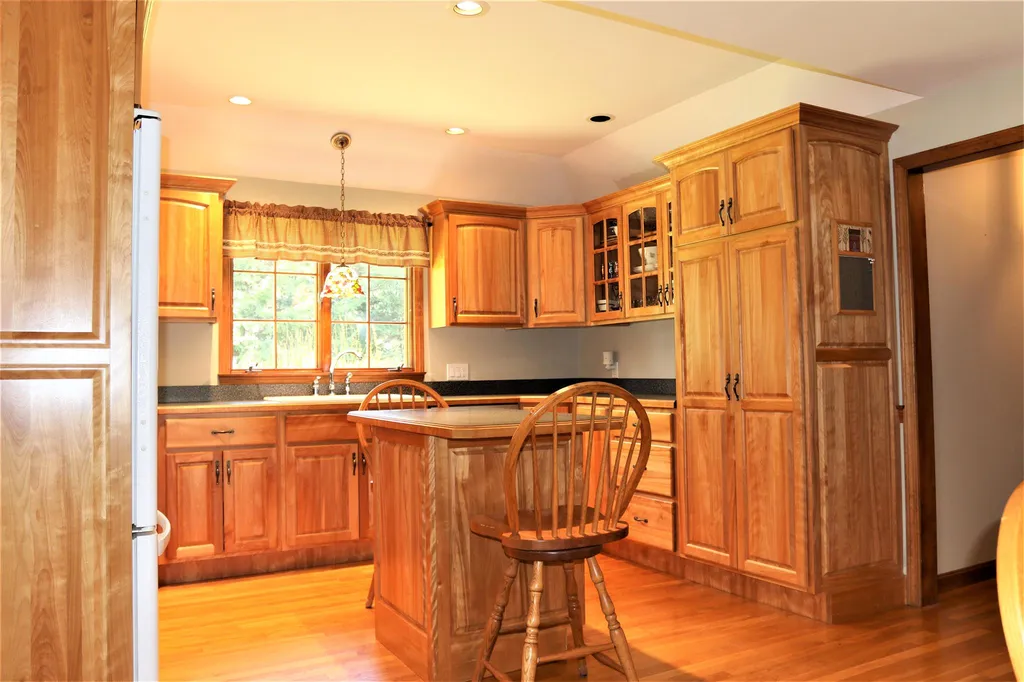 4 Rowe Drive Fremont NH 03044