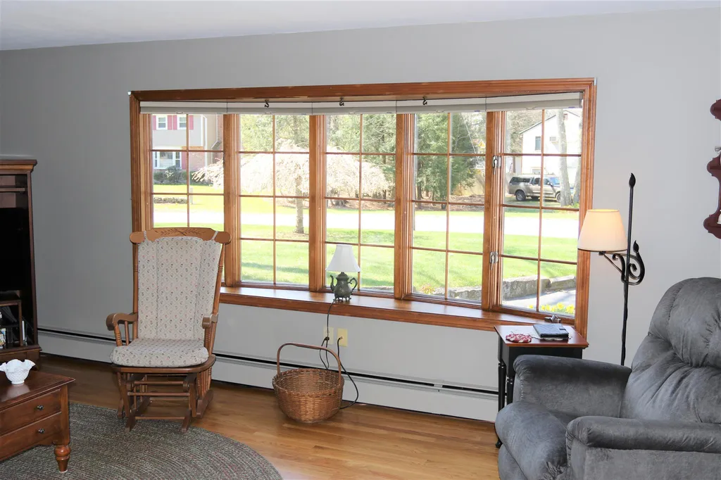 4 Rowe Drive Fremont NH 03044