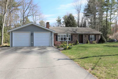 4 Rowe Drive Fremont NH 03044