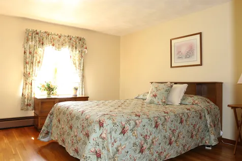 4 Rowe Drive Fremont NH 03044