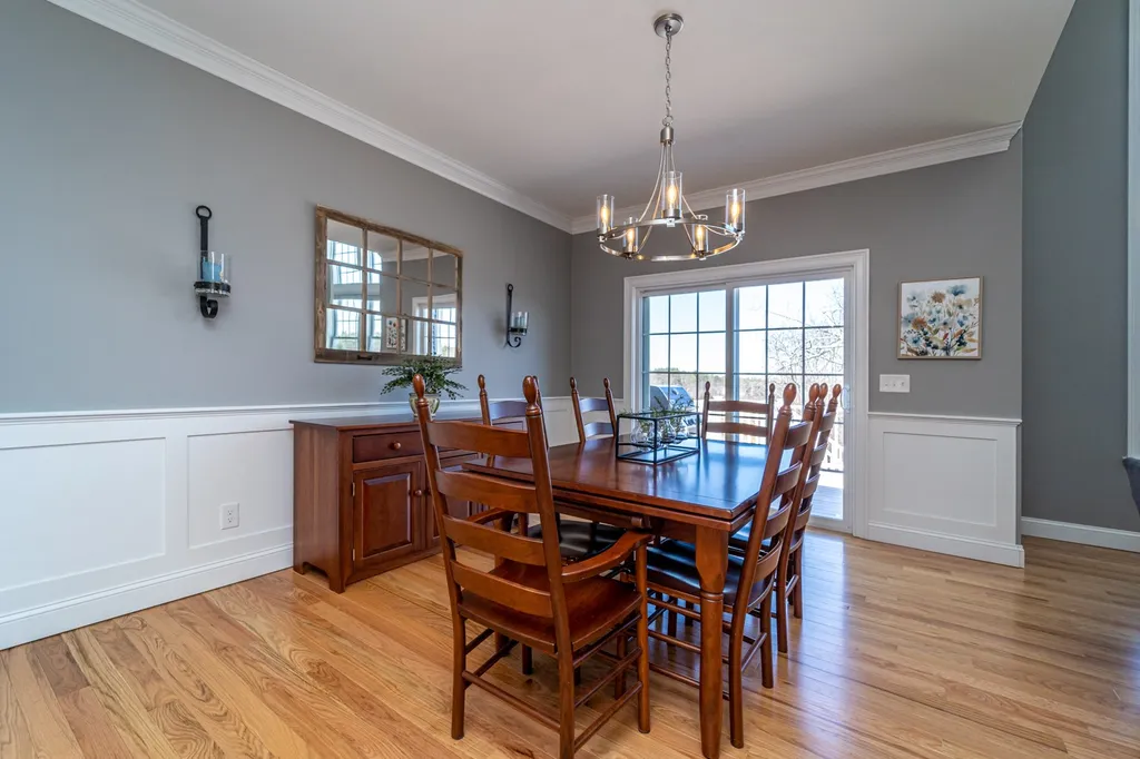 16 Van Etten Drive Greenland NH 03840