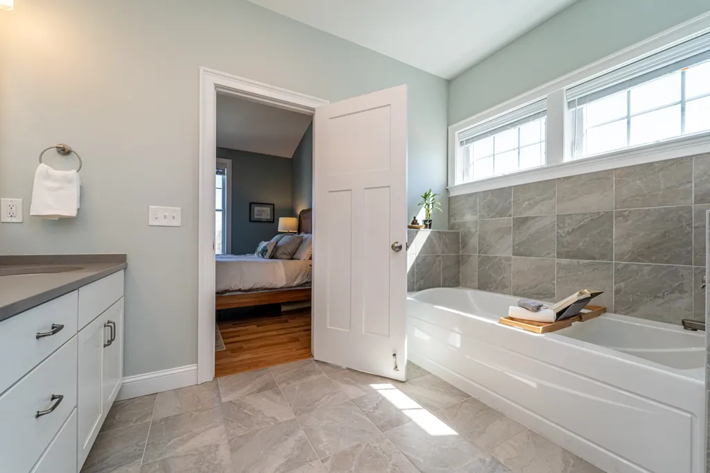 16 Van Etten Drive Greenland NH 03840