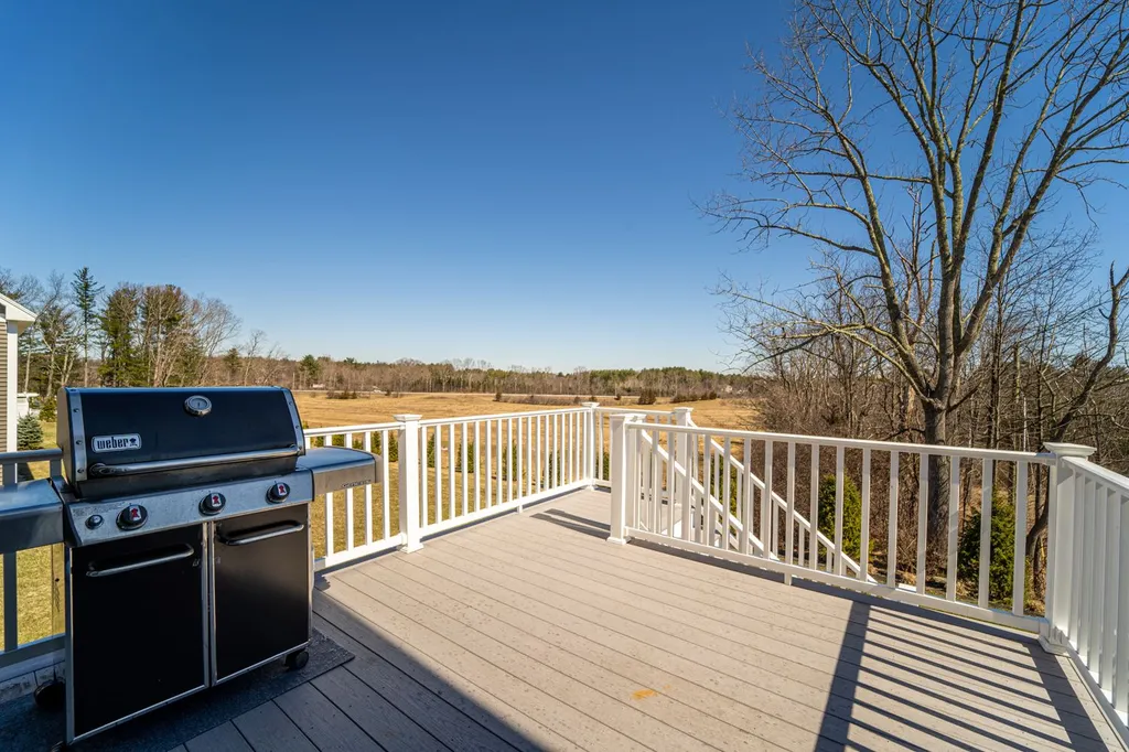 16 Van Etten Drive Greenland NH 03840