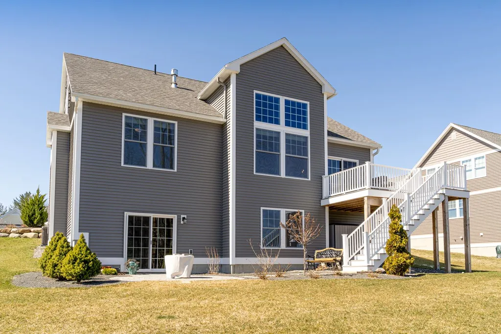 16 Van Etten Drive Greenland NH 03840