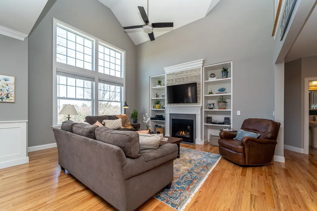 16 Van Etten Drive Greenland NH 03840
