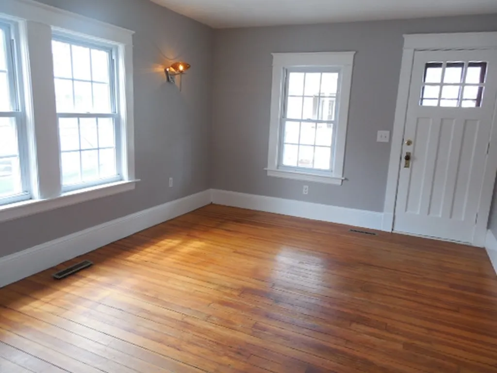 4 Cottage Street Exeter NH 03833