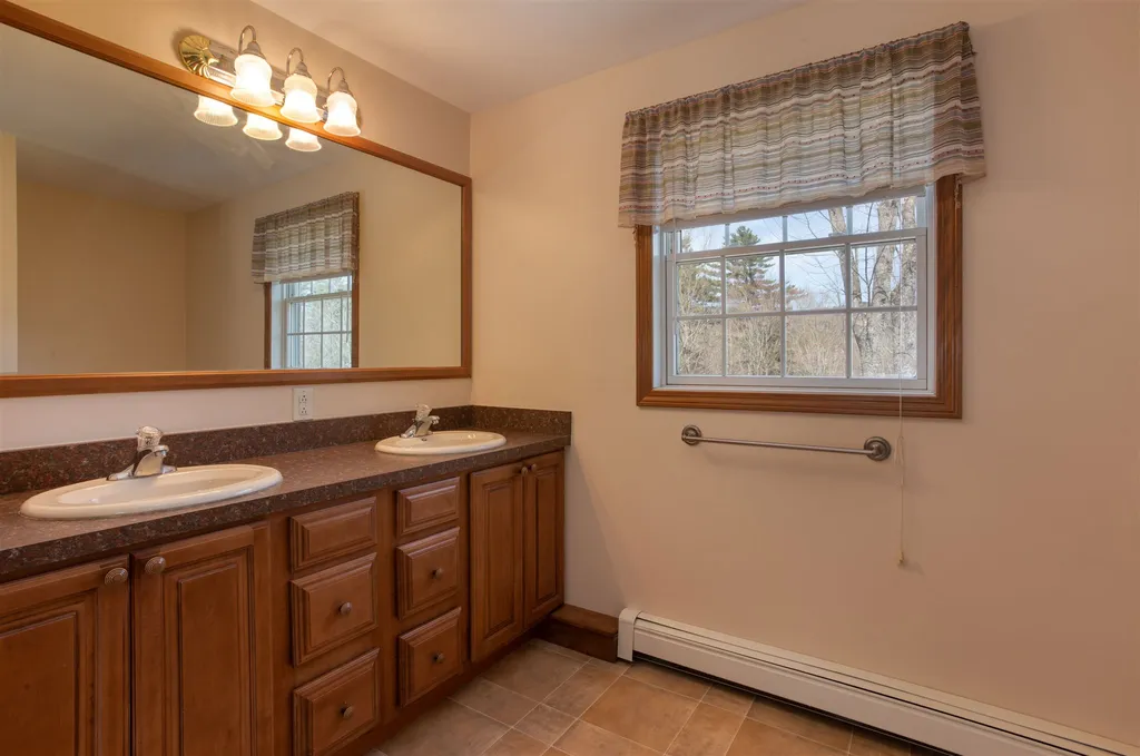 128 Shurtleff Lane Woodstock VT 05091