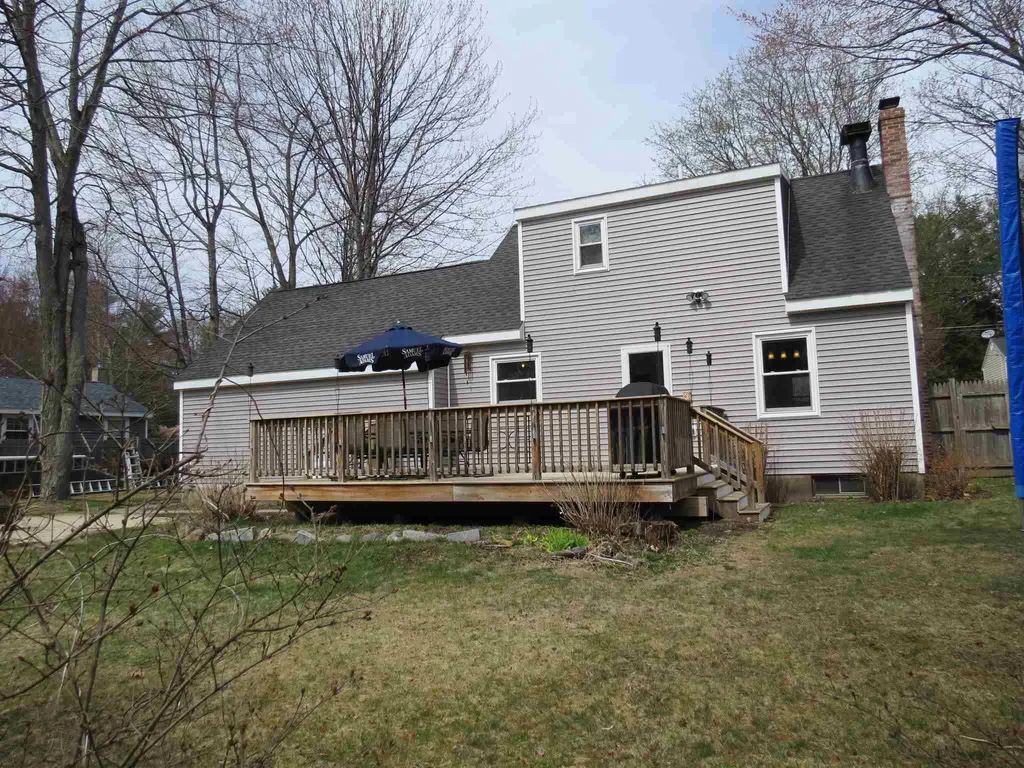 18 Maplewood Avenue Rochester NH 03867