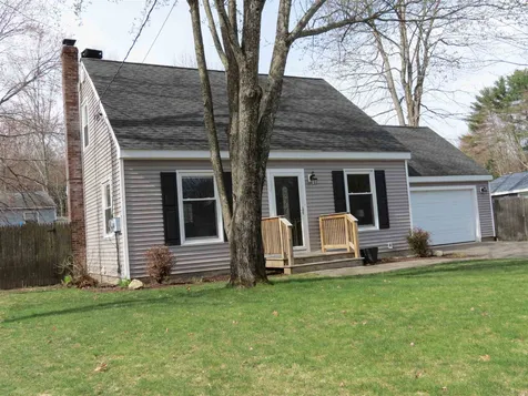 18 Maplewood Avenue Rochester NH 03867