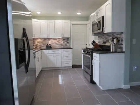 18 Maplewood Avenue Rochester NH 03867