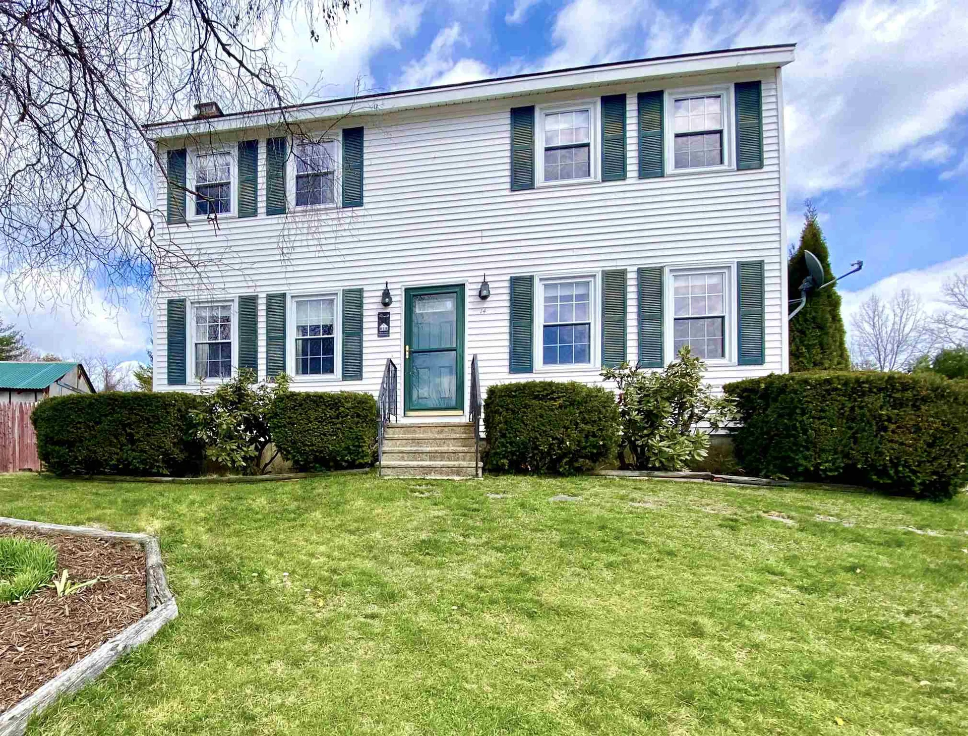 14 Yarrow Way Concord NH 03303
