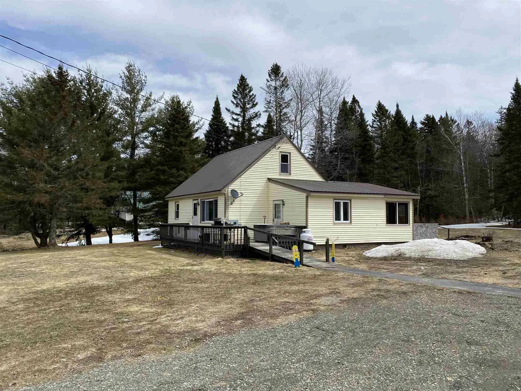 436 Back Lake Road Pittsburg NH 03592
