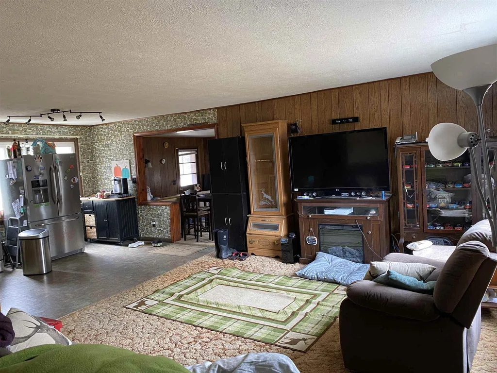 436 Back Lake Road Pittsburg NH 03592