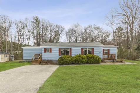 13 Agent Road Raymond NH 03077