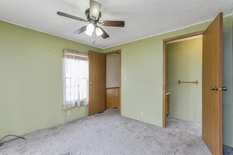13 Agent Road Raymond NH 03077
