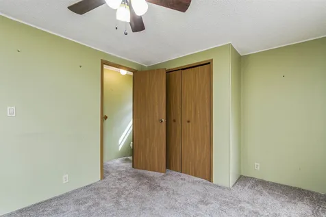 13 Agent Road Raymond NH 03077