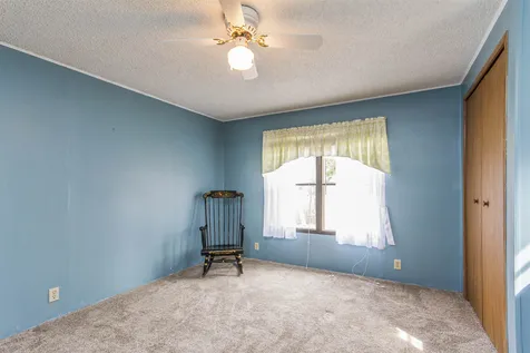 13 Agent Road Raymond NH 03077