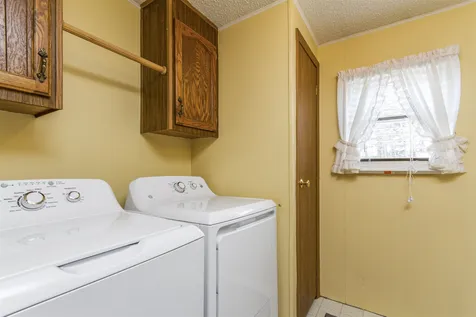 13 Agent Road Raymond NH 03077