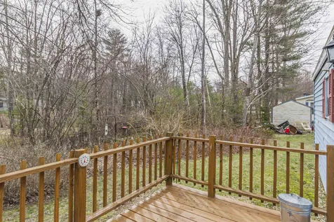 13 Agent Road Raymond NH 03077