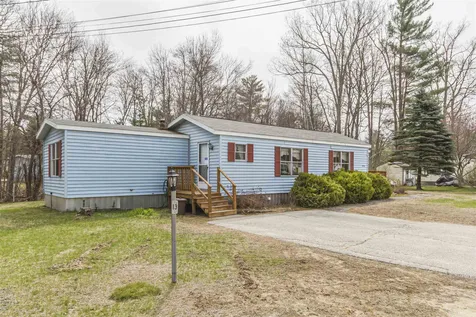 13 Agent Road Raymond NH 03077