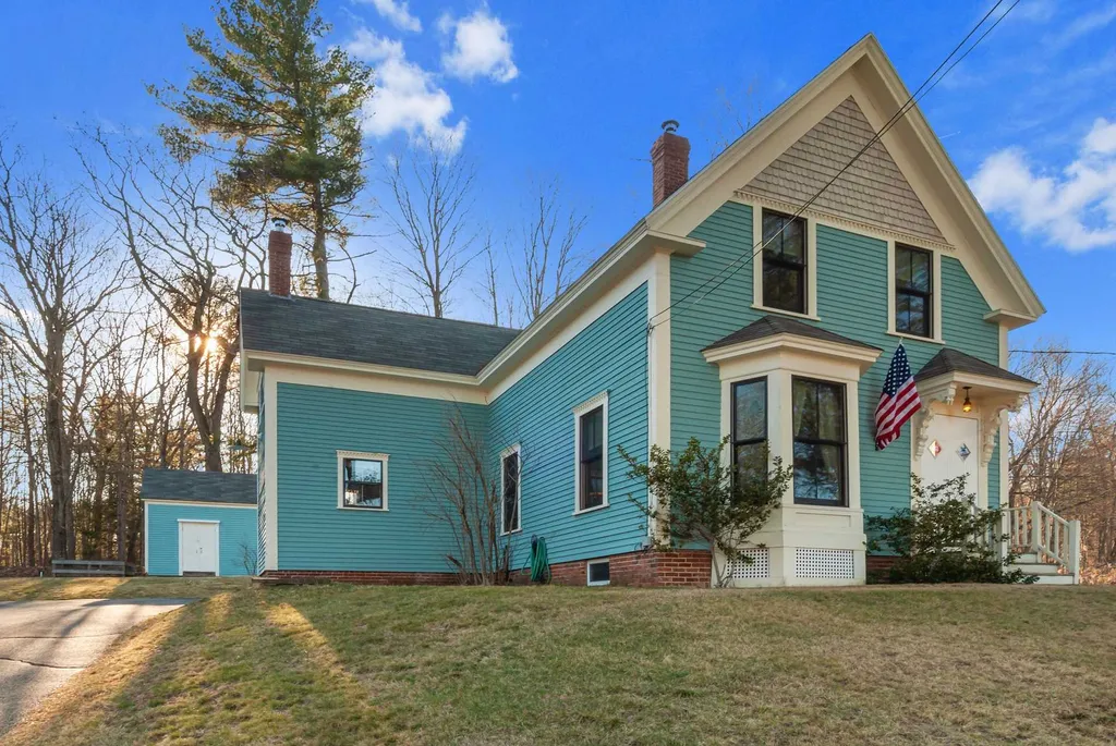 22 Pine Street South Berwick ME 03908